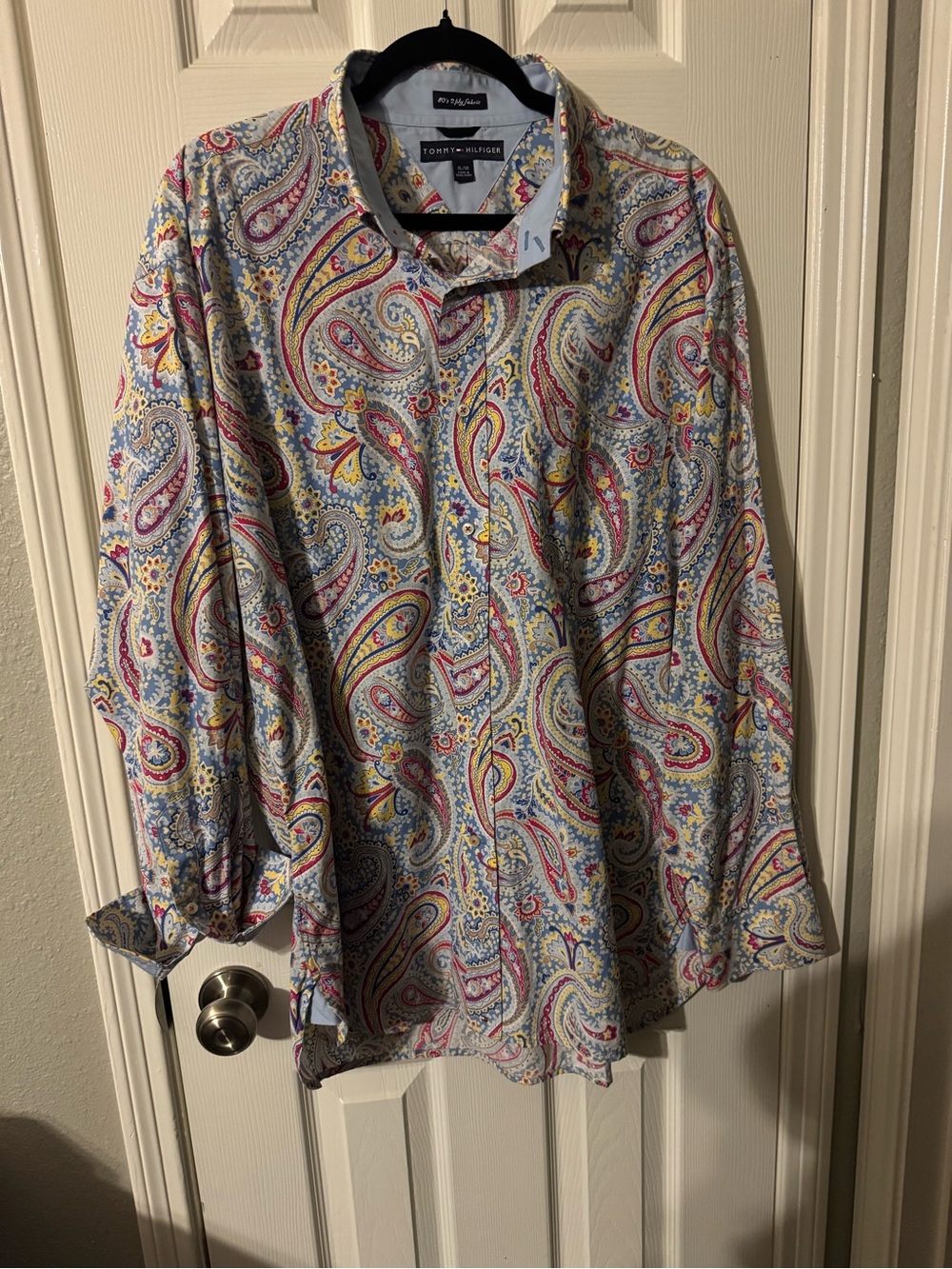 Tommy Hilfiger Men’s Paisley Button-Down Shirt in Blue, Red, Yellow, Cream Sz XL
